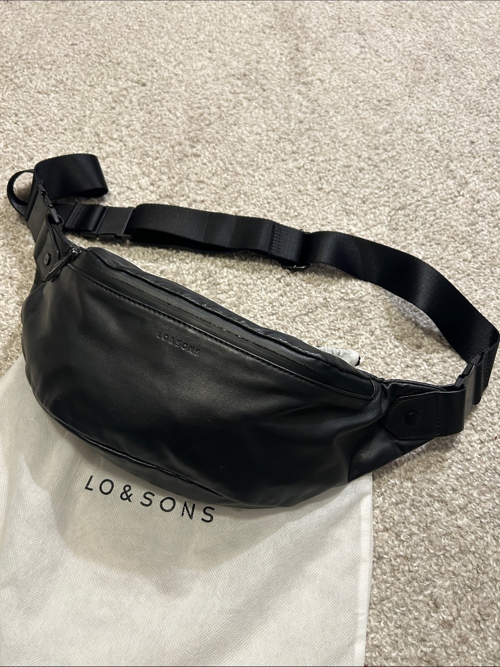 Lo & Sons Bond Sheepskin Fanny Pack - Black